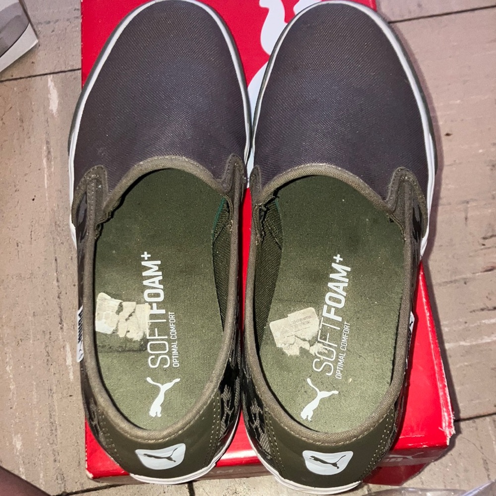 PUMA Bari Slip On (M6/W8)